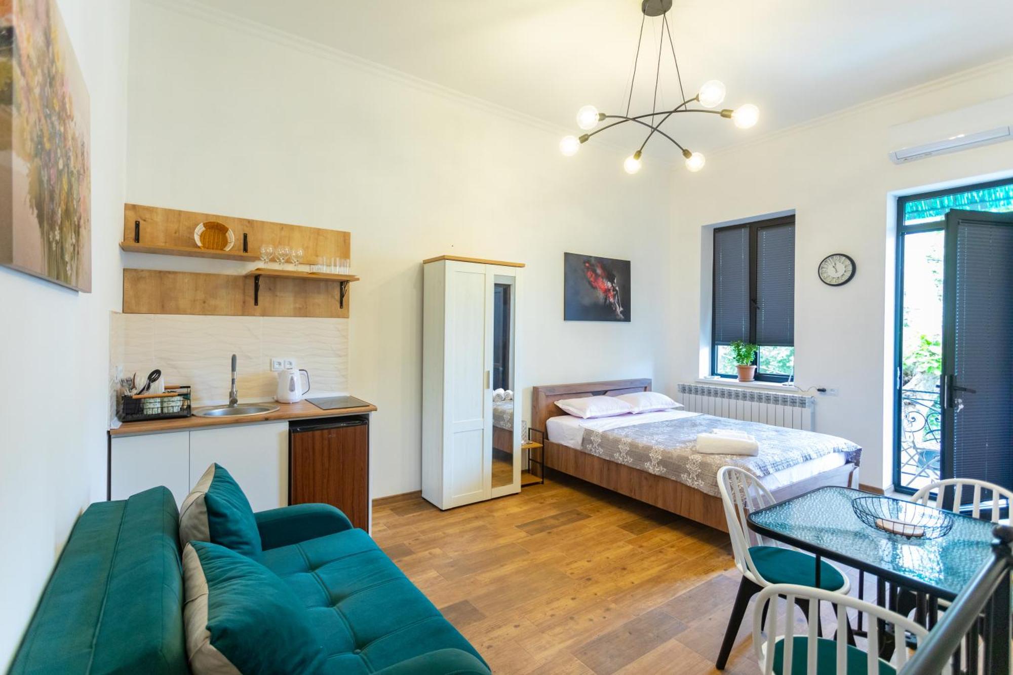 Mulberry Ბჟოლები Apartamento Kʼutʼaisi Exterior foto