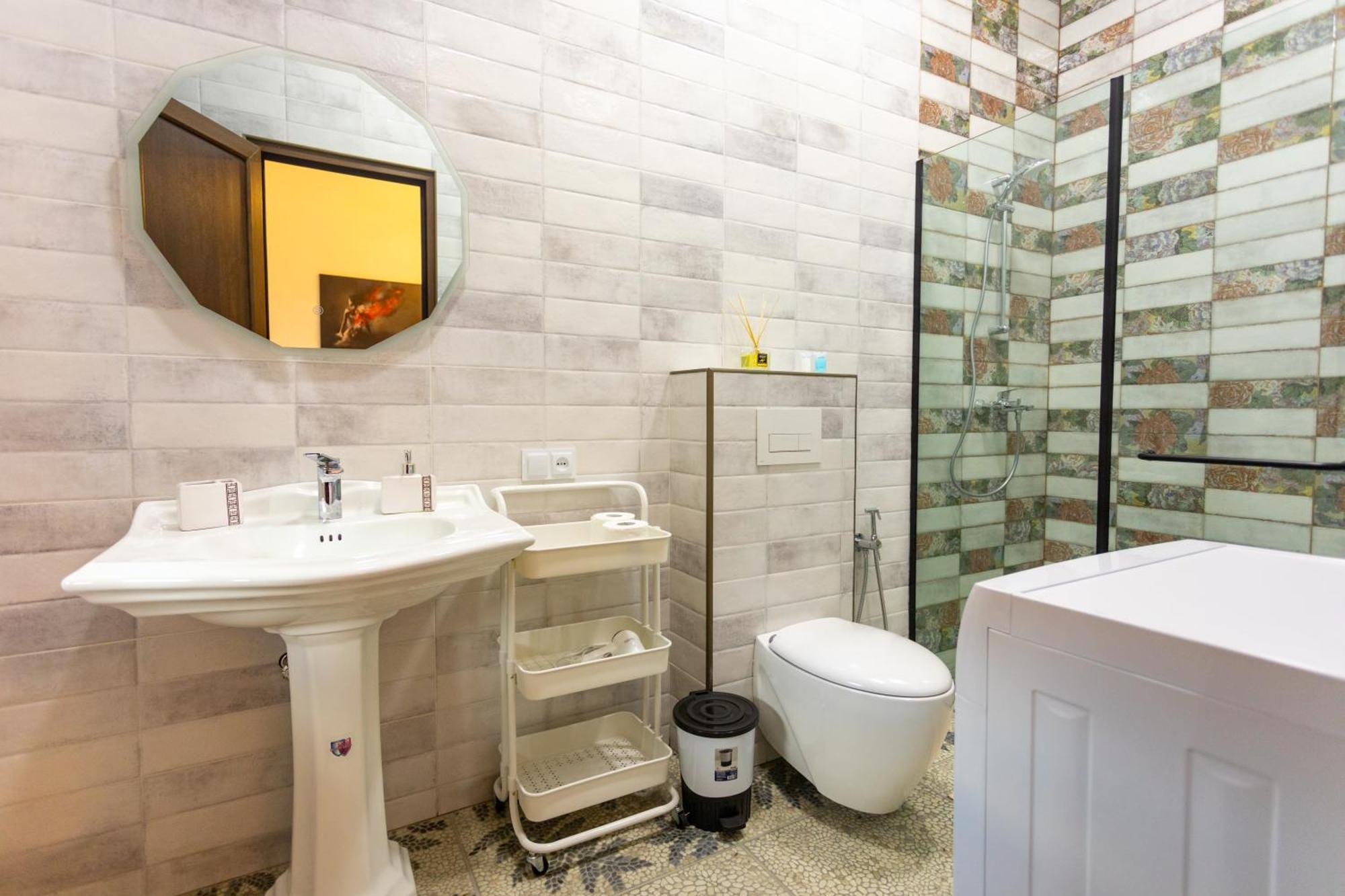 Mulberry Ბჟოლები Apartamento Kʼutʼaisi Exterior foto
